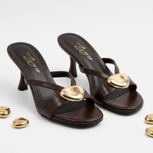 Kindep (Inna) Düğme Detaylı Günlük Kadın Terlik Kahve