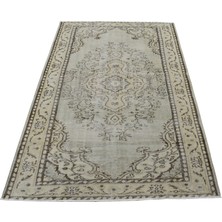 Zehra Abla Halı Vintage El Dokuma Seçkin Eskitme Göbekli Yün Salon Halısı 7092