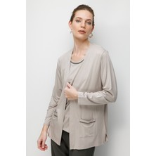 Desen Triko Kadın V Yaka Yakası ve Cep Üstü Zincirli Penye Hırka Bej