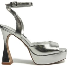 Nine West Kelıana 6fx Gümüş Kadın Topuklu Sandalet