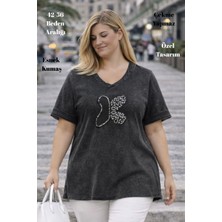 XCEDY Cedy - Kadın Özel Tasarım Esnek, Pul Payet, Dantel Detaylı Yıkamalı V Yaka Büyük Beden Tişört