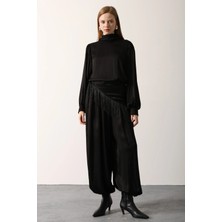 Reyon Siyah Saten Şal Detaylı Bluz Pantolon Takım