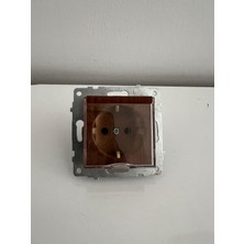 Ovivo Kapaklı Priz Masif(Ahşap Rengi) Çerçevesiz