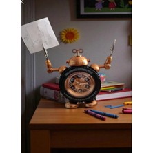 TeknoBeyza Dekoratif Robot Tasarımlı Masa Saati – Lastik Detaylı Retro Robot Figürlü Alarmlı Saat, Çocuk Odası ve Ofis Için Hediye