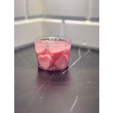 El Yapımı Romantik Pembe Kalp Jel Mum – Mika Kapta Dekoratif Çilek Kokulu Hediyelik Mum