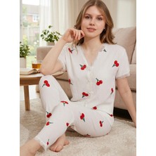 Noches Kadın Beyaz Kiraz Kalp Çiçek Desenli Ince Bürümcük Boydan Düğmeli Yazlık Pijama Takım