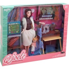 Indispensablely Canem Kutulu Aksesuarlı Bebek