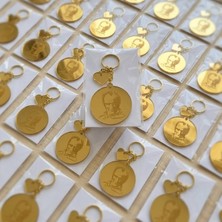 Lodos Cnc Atatürk Silüetli Altın Aynalı Pleksi Anahtarlık - 100'LÜ Paket Kurumsal Hediyelik