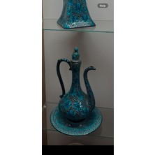 Anka Select El Yapımı 30 cm Iznik Çini Sanatı Turkuaz Renk Kabartma Desenli Antik Ibrik Sürahi Çini Vazo