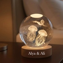 Keyfim Shop Büyük Boy Işıklı Ahşap Kaideli 3D Denizanası  Temalı Cam Küre 8cm
