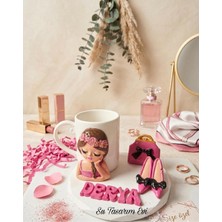 Su Tasarım Evi [isimli Kız Fincan] El Yapımı Hediyelik Kız Fincan + Isimli Makyaj Figürlü Tabak Seti