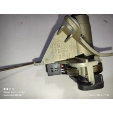 OEM A3 Bagaj Kilit Mekanizması A4 Bagaj Kilit Mekanizması 8D9827573A