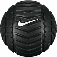 Nike Recovery Ball Masaj Topu Siyah 12,7 cm Çap Sırt Bölgesi İçin Yoğun Masaj Etkisi