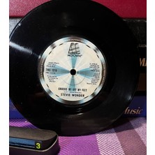Plakantik Stevie Wonder - I Ain't Gonna Stand For It / Knocks Me Off My Feet (7" Vinyl, Single, Uk Press, Tmg 1215)