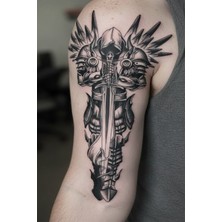 Dövme Kutusu Geçici Dövme | Savaşçı ve Kılıç Tasarımı – Cesaretin, Gücün ve Onurun Simgesi