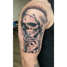 Dövme Kutusu Geçici Dövme – Kuru Kafa ve Başörtüsü 3D Motifi ile Güç, Gizem ve Kadınsı Sembolizmin Birleşimi!