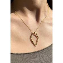 Spossy Silver Jewelry Üçgen Tasarım Kolye