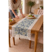 Rona Home Mavi Papatya Desenli Dantelli Runner Şık Modern Çiçekli Tasarım Çeyizlik Kumaş Su Geçirmez