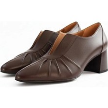 Ne&Ve Shoes Deri Pilise Detaylı Kadın Kalın Topuklu Ayakkabı