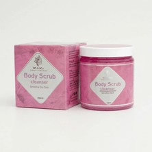 Wellavia Kuru ve Hassas Ciltler İçin Vücut Peelingi 250 ml | Nem Desteği Sağlayan Nazik Body Scrub