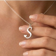 Ashak Accessories Kadın 925 Ayar Gümüş Zincirli S Harfi Kalpli Baş Harfli Kalp Harf Alfabe Isim Kolye