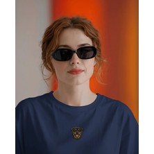 Muhtar Store Rottweiler Köpek Baskılı Kadın Oversize Tişört – Minimal Rottweiler Tasarım