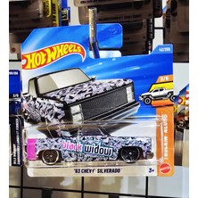 Hot Wheels '83 Chevy Silverado 1:64 Model Araba