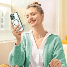 Vera Vtc  iPhone 15 Pro Kılıf Kross Magneticsafe Kapak - Gümüş 965874