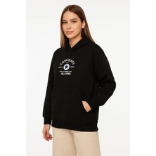 Giyim Center Kadın 3 Iplik Pamuklu Kapüşonlu Kanguru Cepli Baskılı Oversize Hoodie Sweatshirt - Siyah