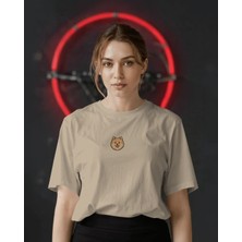 Muhtar Store Pomeranian Köpek Baskılı Unisex Oversize Tişört – Minimal Sevimli Pomeranian Tasarım