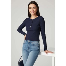 Çıtçıt Detaylı Bluz Lacivert