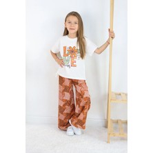 FESSHERA 🌸 Kız Çocuk ‘’love Yourself’’ Baskılı Tişört ve Geometrik Etnik Desenli Geniş Paça Pantolon Takımı