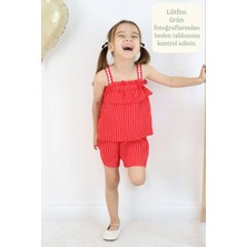 Kız Çocuk Askılı Çizgili Şortlu Takım – Fırfır ve Çiçek Işleme Detaylı