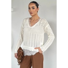 Gülseli Kadın V Yaka Ajurlu Güpür Detaylı Triko Bluz P-00020935