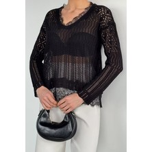 Gülseli Kadın V Yaka Ajurlu Güpür Detaylı Triko Bluz P-00020935