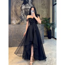 Miss Swans Chanel Tek Kol Önü Kısa Kuyruklu Kemerli Şifon Elbise Siyah