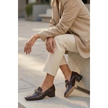 Stilbagshoes Camilla Ön Toka Detaylı Kroko Deri Kadın Ayakkabı Kahve