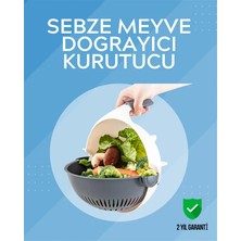 Süzgeçli Hazneye Sahip Çok Amaçlı Rende ve Dilimleyici Nemere