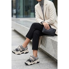 Stilbagshoes LELİA İTHAL ÖZEL SERİ CIRT DETAYLI KADIN SPOR AYAKKABI 65140 BUZ MULTİ SİYAH