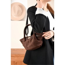 Yeni Sezon Kilit Detaylı Süet&nubuk Uzun Askılı Trend Mini Çanta (14X27)