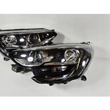 Tyc Renault Megane Ön Far Elektrikli Motorlu Touch Sağ 2016- (Oem No:  260102686R)