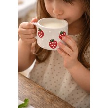 Çilek Desenli Seramik Kupa Bardak Mug 200ML