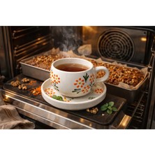 Turuncu Papatya Neşesi Desenli Tabaklı Kupa 200ML