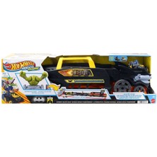 Hot Wheels Racerverse Batman Temalı Ultimate Pist Seti Üç Şeritli Yarış ve Fırlatıcı Özellikli