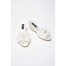 GC Terlikler Gc Ekru Kaz Tüyü Yüksek Feta Bayan Terlik 170