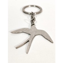 Moncuk Design Lazer Işlemeli Kırlangıç Anahtarlık Gümüş Renk – Özgür Ruhlu Şık Çanta & Anahtar Aksesuarı