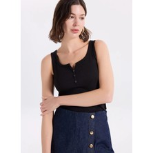 Mustang Düğmeli Yaka Düz Siyah Kadın Atlet M6SL-TST1247