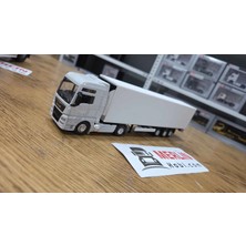 Welly 1/64 Ölçek Metal Man Tgx Xxl Beyaz + Frigo Dorseli