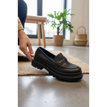 Enoch Kadın Minimalist Bant Detaylı Tırtıklı Chunky Taban Loafer
