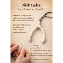 İnci Sepette Dilek Ladesi Şans Anahtarlık Wishbone Lucky Charm Sevgiliye Hediye 3D Üretim Minimal Tasarım